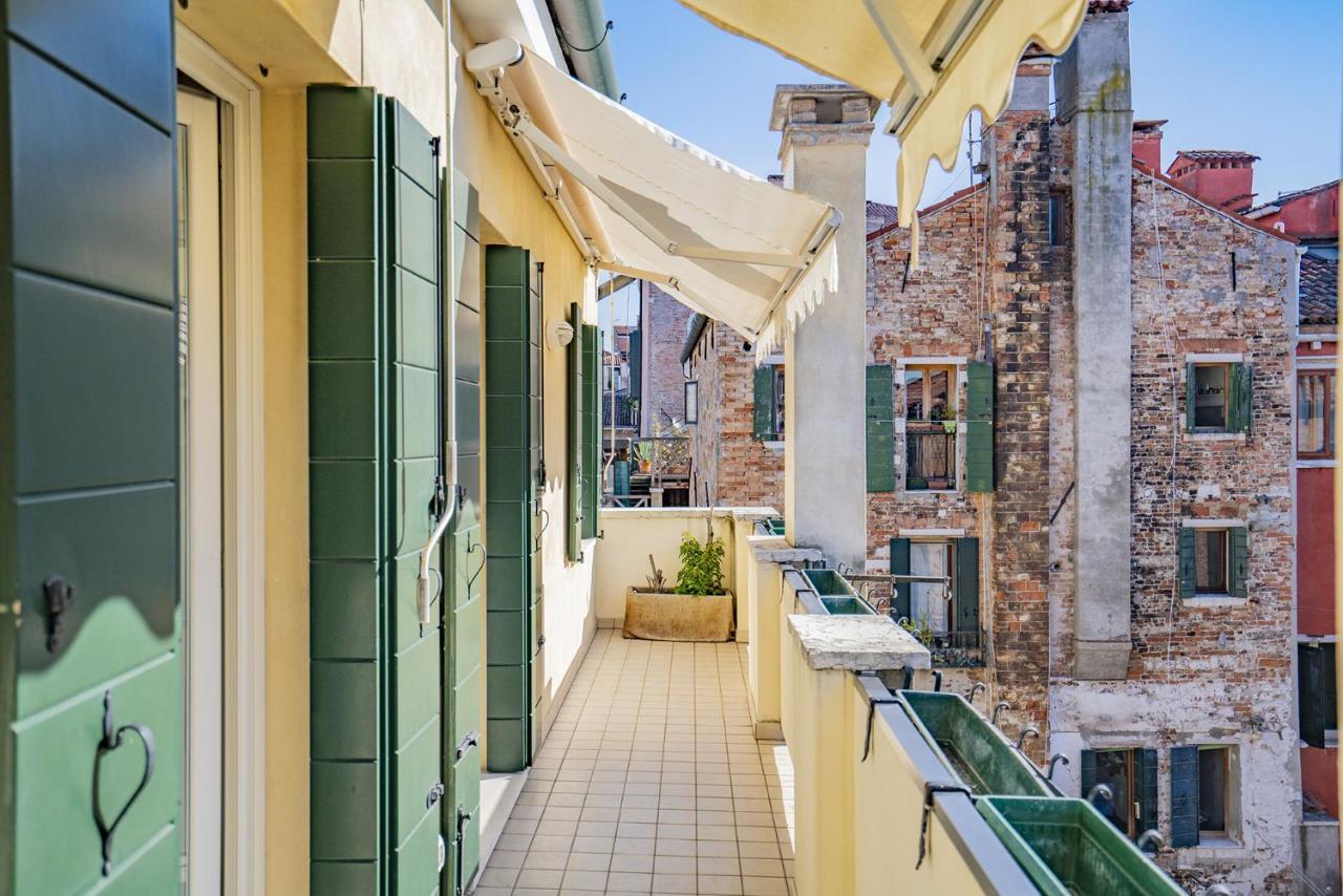 Colleoni Apartment With 2 Superb Terraces Venedig Exteriör bild